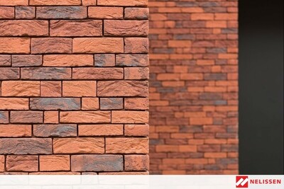 czerwono pomarańczowa cegła Autrique na elewacji